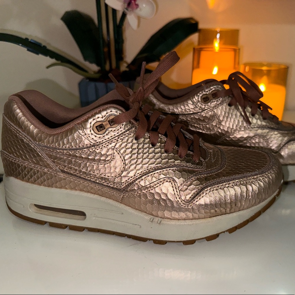 Nike Rose Gold Snake Metallic Air Max 7